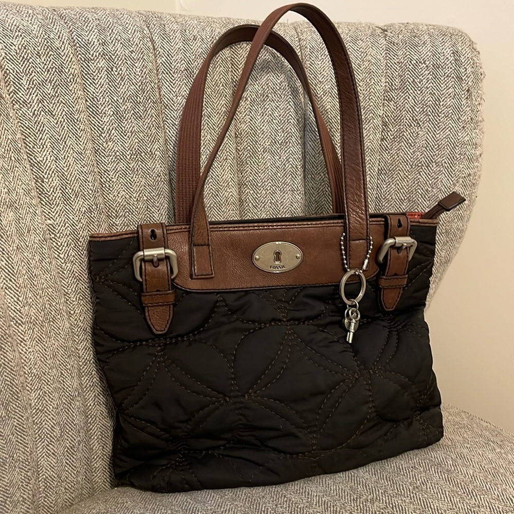 Fossil black quilted purse
